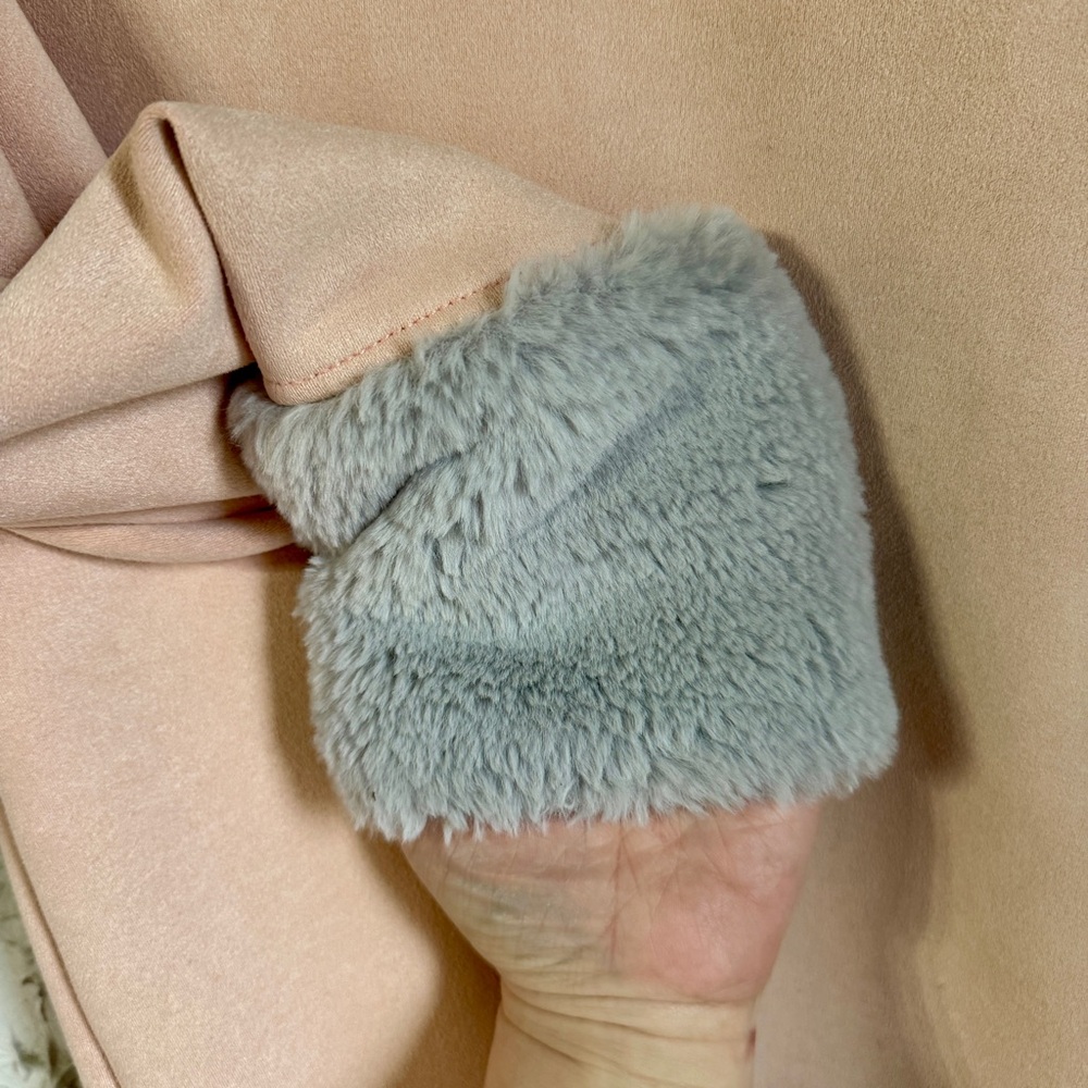 Zara Blush Pink Faux Suede Top with Gray Faux Fur Cuffs - Picture 6 of 9